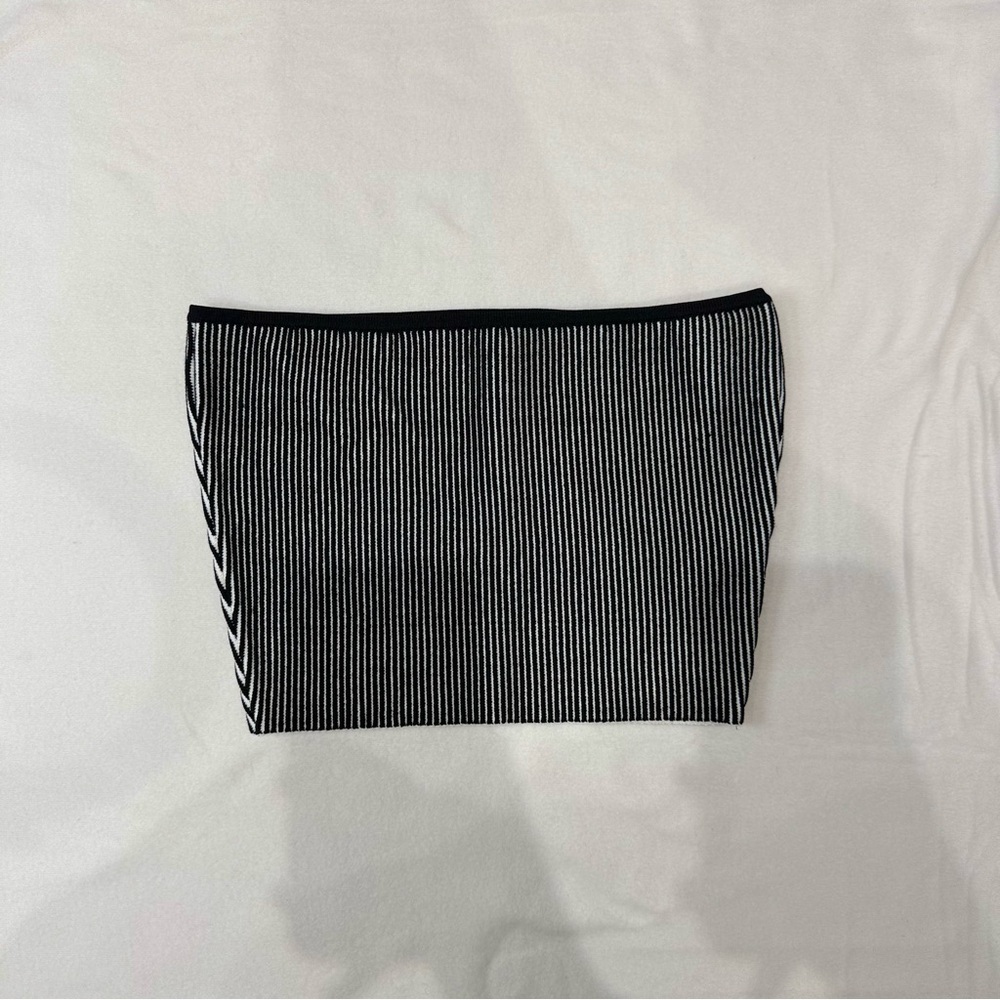 Babaton (Aritzia) Black & White Striped Tube Top